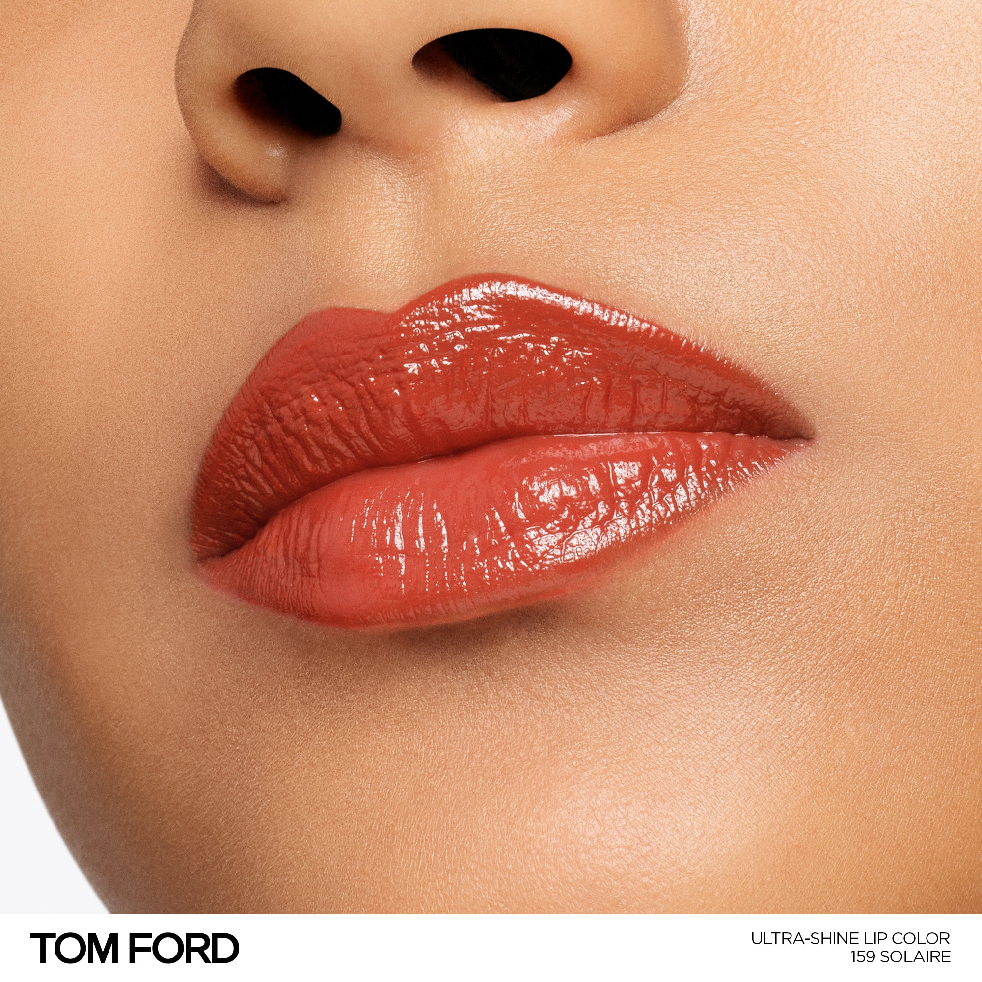 ULTRA SHINE LIP COLOR (LABIAL EN BARRA)